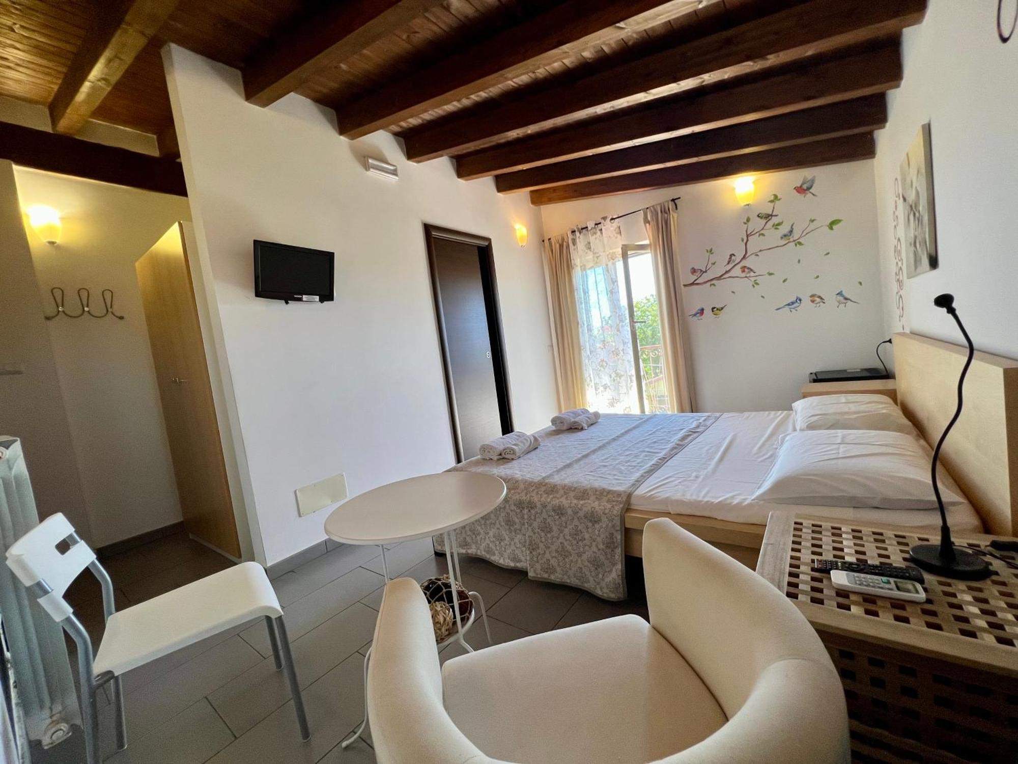 Residenza Cerci Hotel Валмонтоне Екстериор снимка
