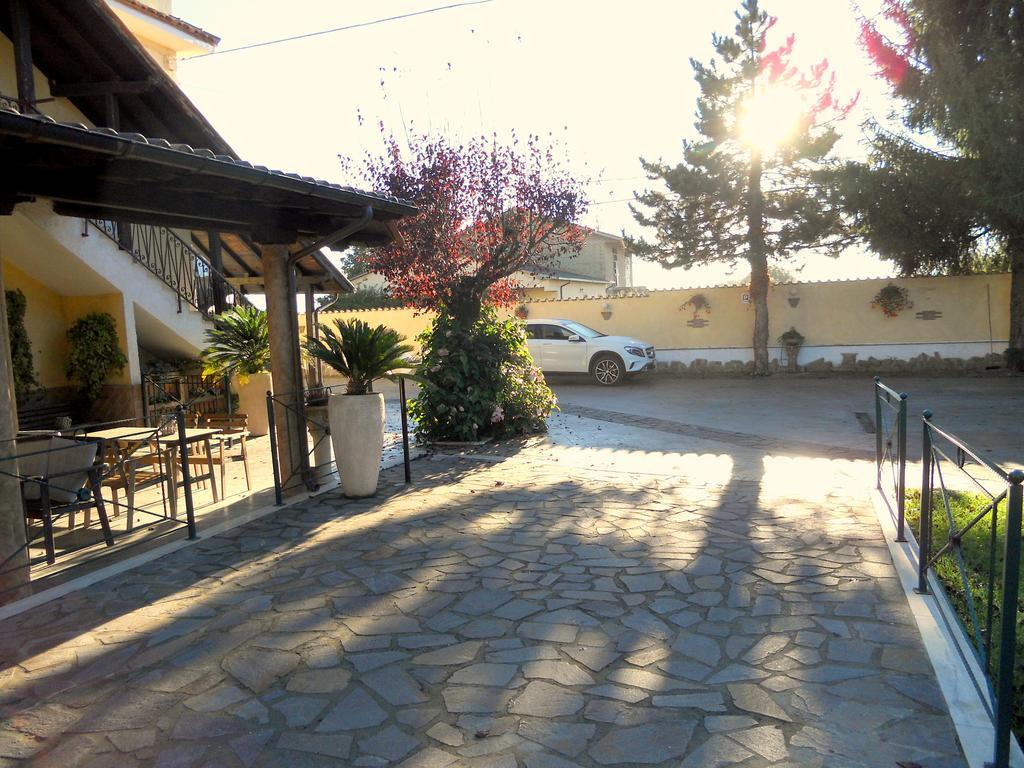Residenza Cerci Hotel Валмонтоне Екстериор снимка