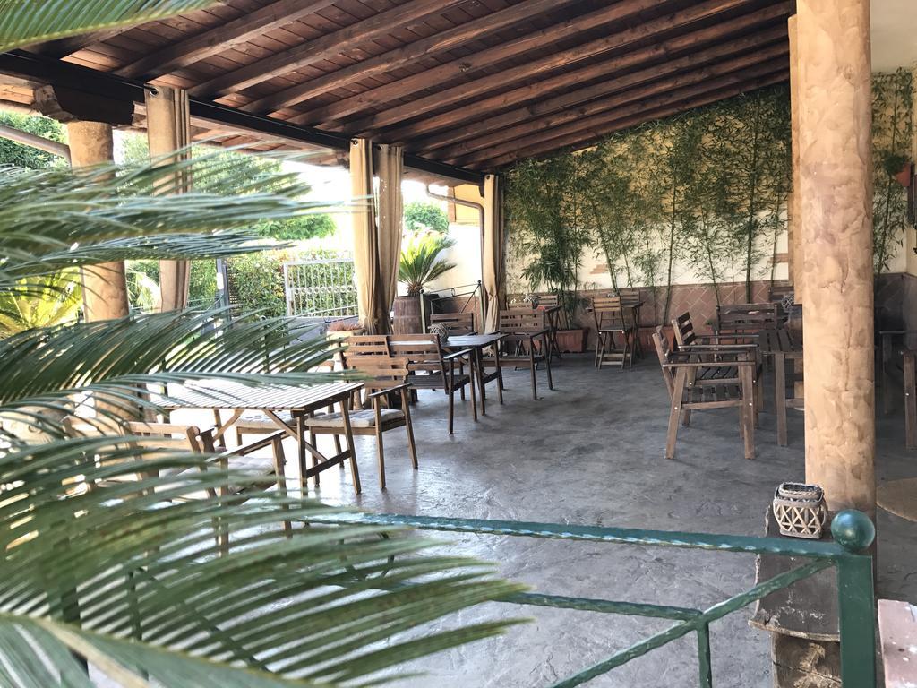 Residenza Cerci Hotel Валмонтоне Екстериор снимка